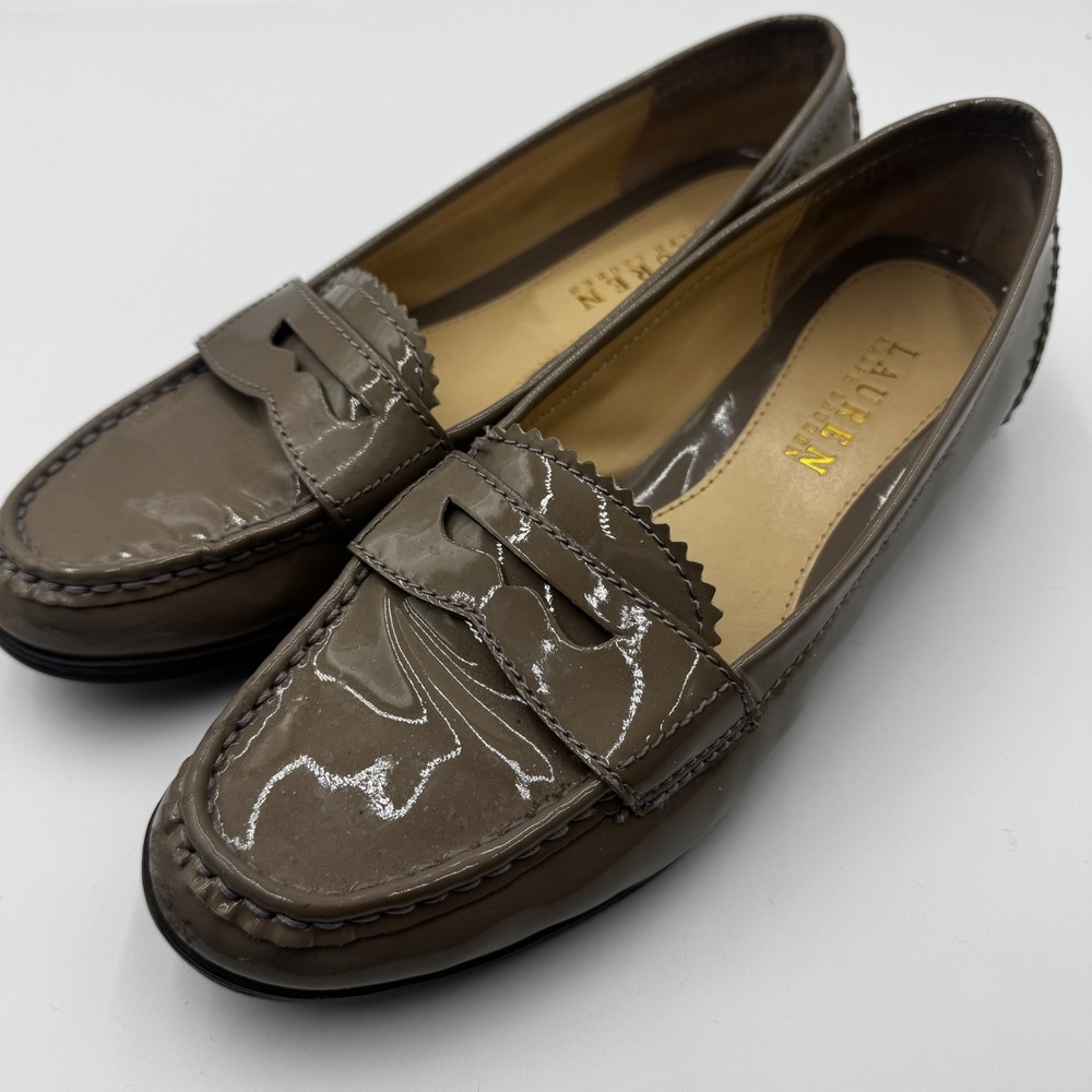 Lauren‎ Ralph Lauren Glenda Penny Loafer 8.5B Taupe Patent Leather Pinked Trim